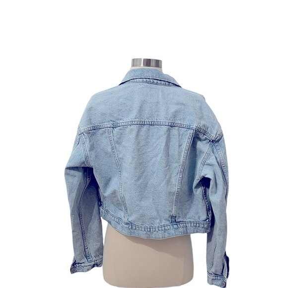 Old Navy Womens Jean Button Down Jacket Size Medium Light Blue in Color - Picture 2 of 5